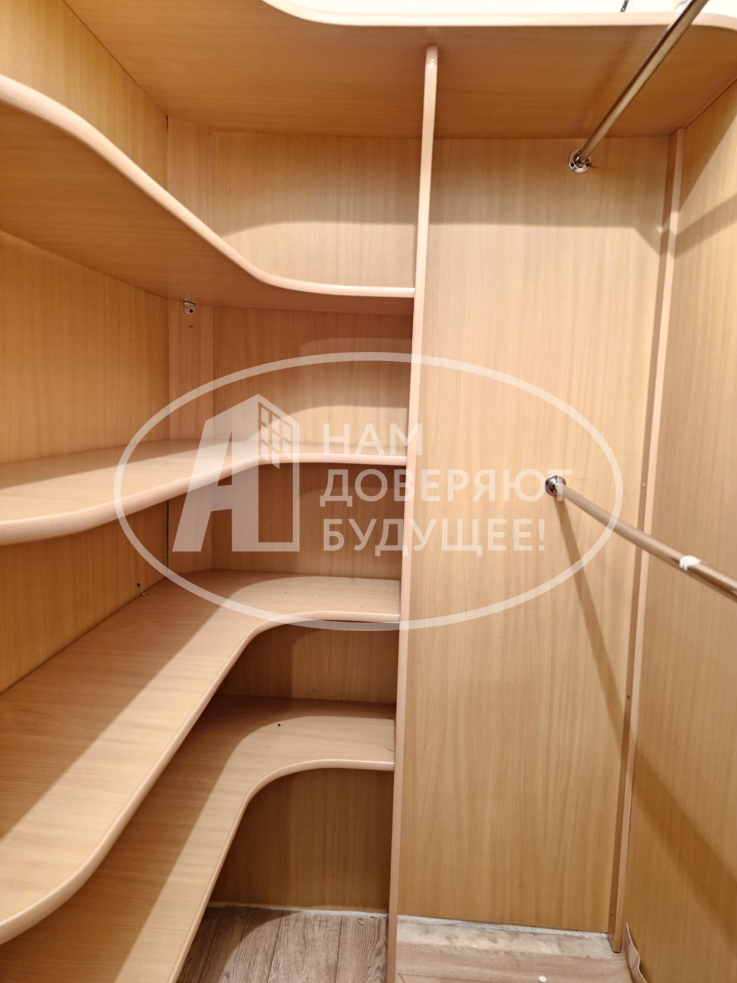 Купить квартиру за 2 300 000 рублей на улица Энгельса, 18