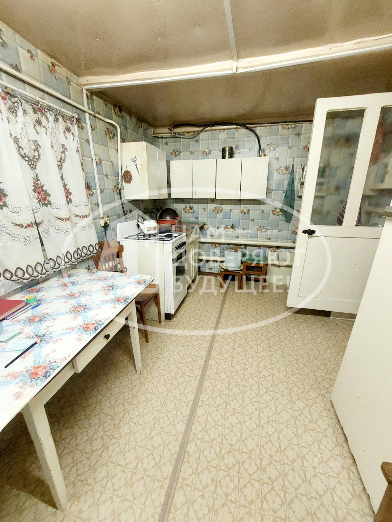 Купить дачу, дом, коттедж за 2 400 000 рублей на Молодёжная улица, 38