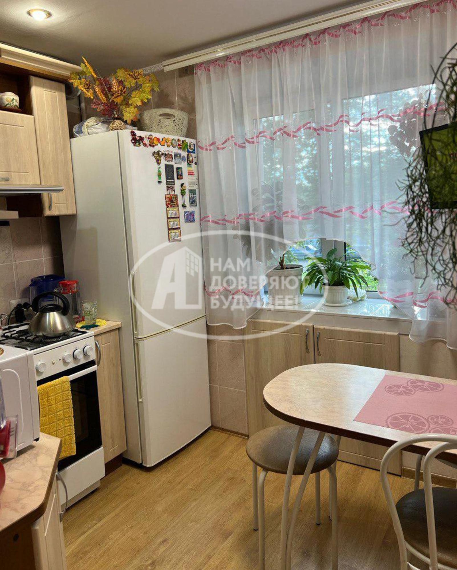 Купить квартиру за 2 150 000 рублей на улица Коммунаров, 63