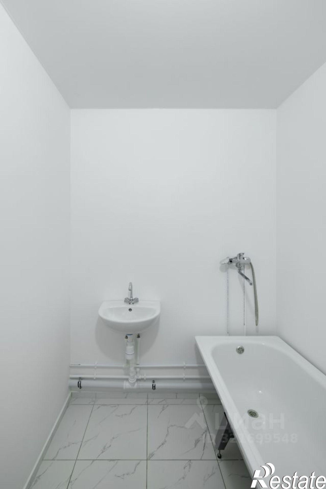 Купить квартиру за 3 769 580 рублей на село Фролы