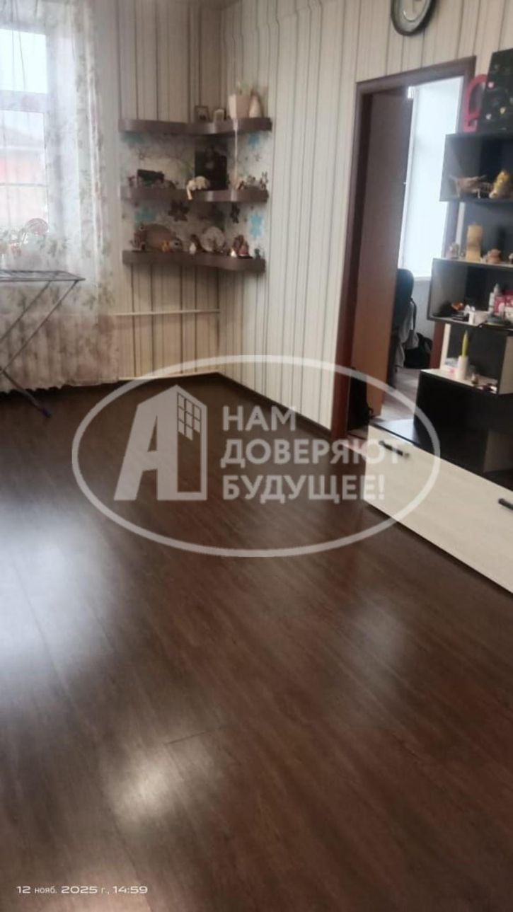 4-комн квартира Школьная улица, 15