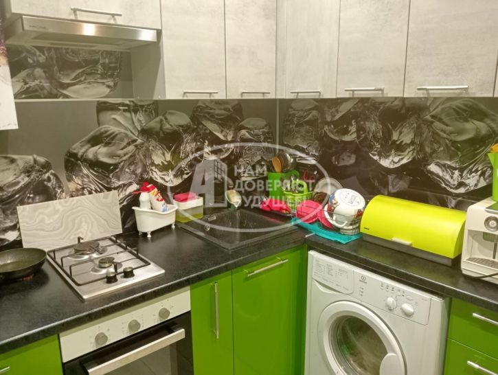 3-комн квартира улица 50 лет ВЛКСМ, 11