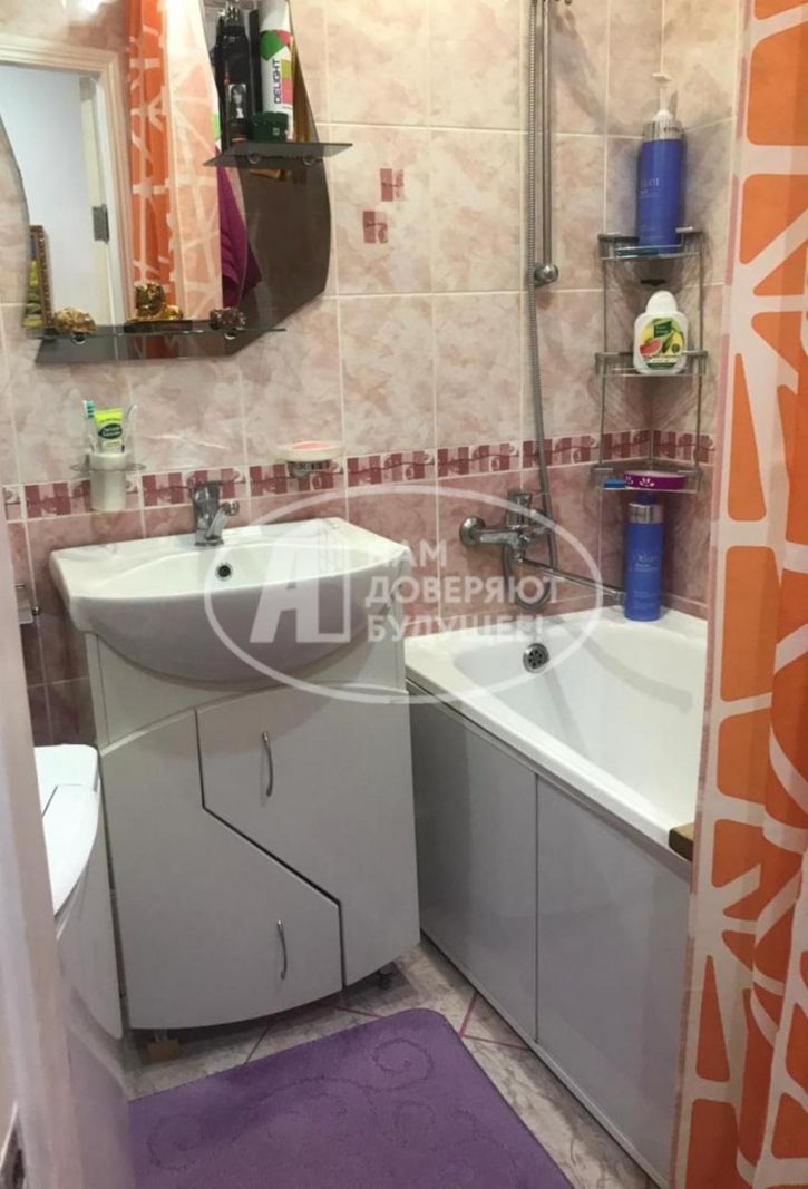 2-комн квартира улица Коммунаров, 63