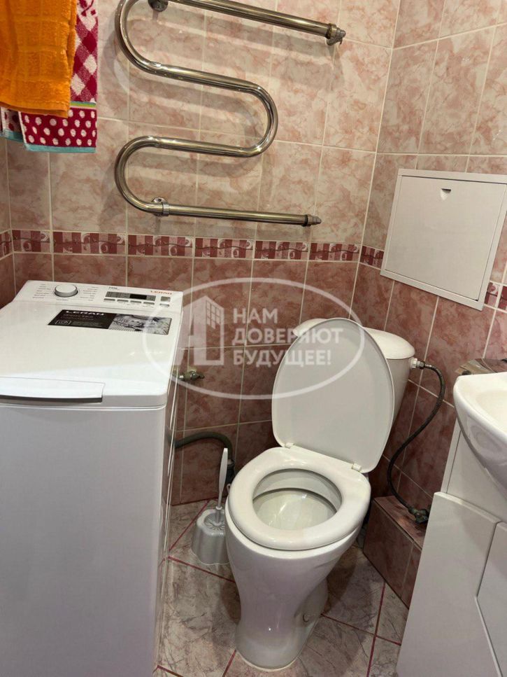 2-комн квартира улица Коммунаров, 63