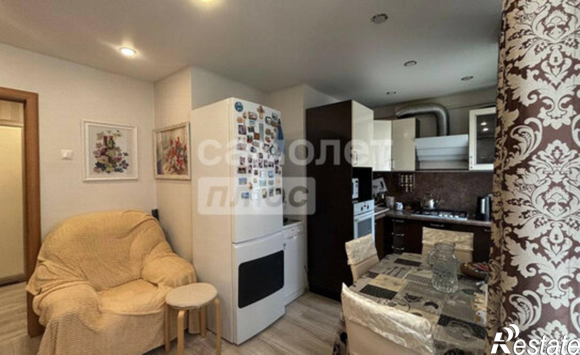 Купить квартиру за 3 800 000 рублей на ул Комарова, 12