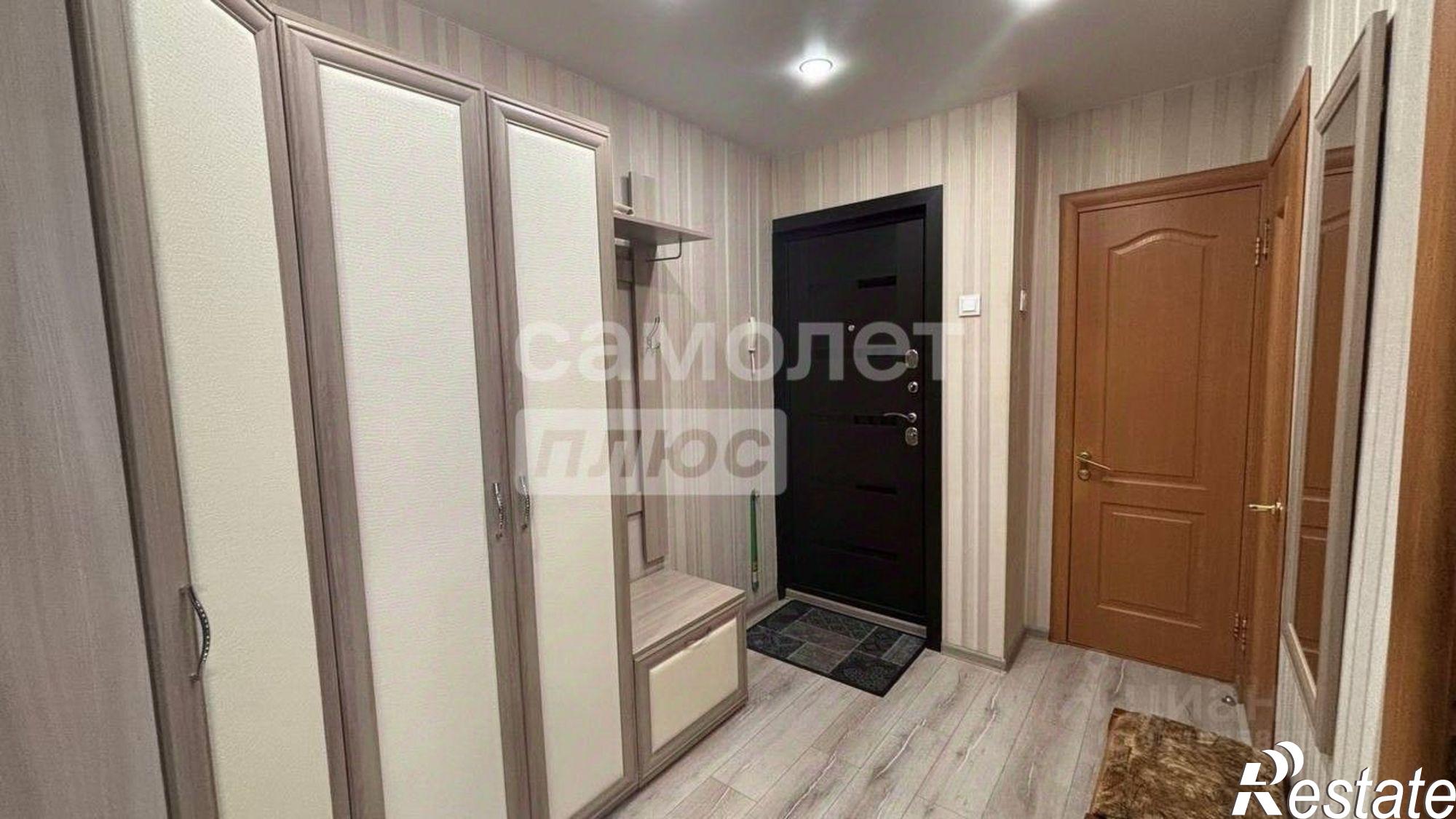 Купить квартиру за 3 800 000 рублей на ул Комарова, 12