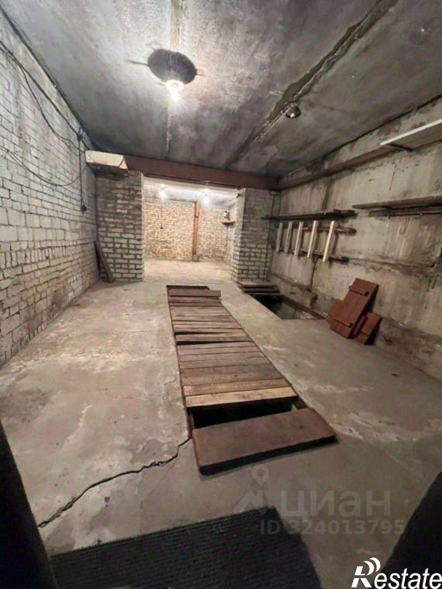 Купить гараж, место в паркинге за 543 564 рублей на ул Калинина, 20