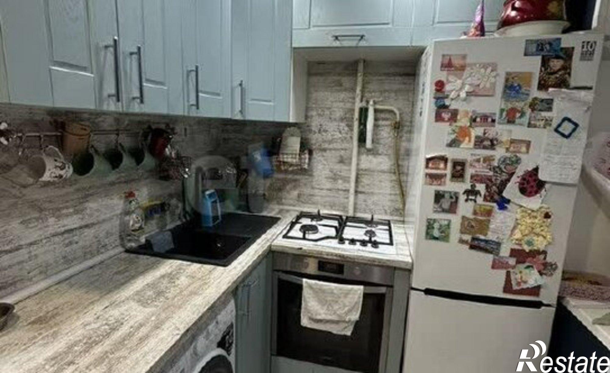 Купить квартиру за 4 650 000 рублей на ул Комарова, 4