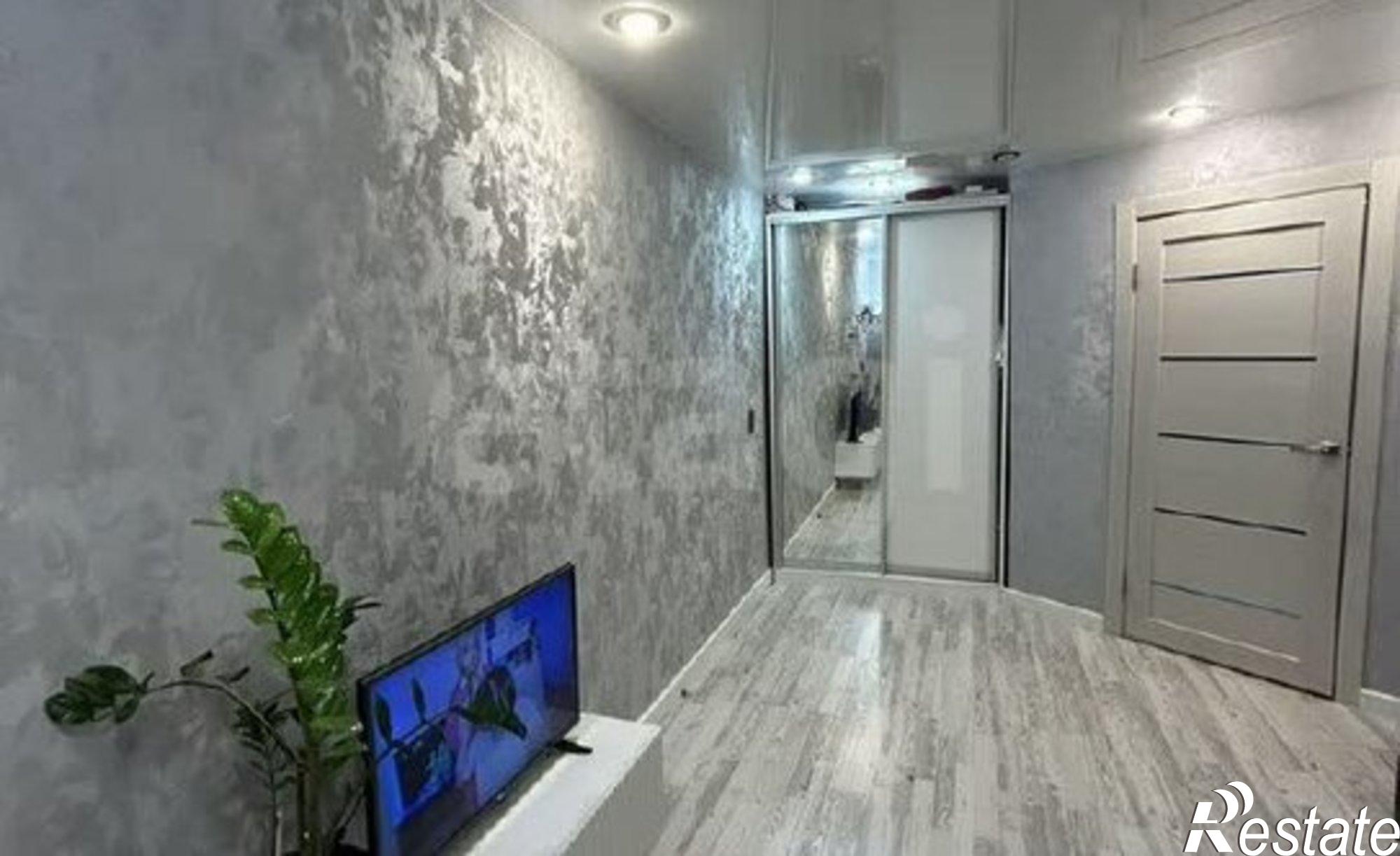 Купить квартиру за 4 650 000 рублей на ул Комарова, 4