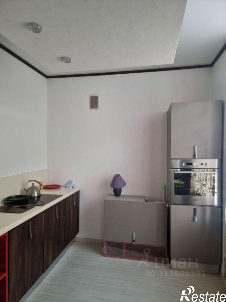 4-комн квартира ул Циренщикова, 10,  д. 10