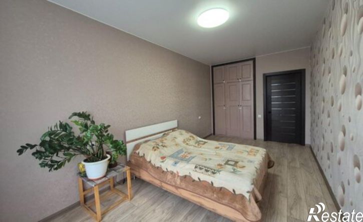 3-комн квартира Коммунистическая улица, 12,  д. 12