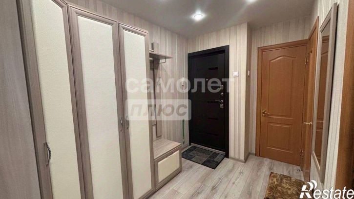 4-комн квартира ул Комарова, 12,  д. 12