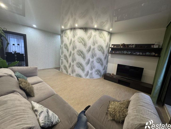 3-комн квартира улица Каширина, 24А,  д. 24А