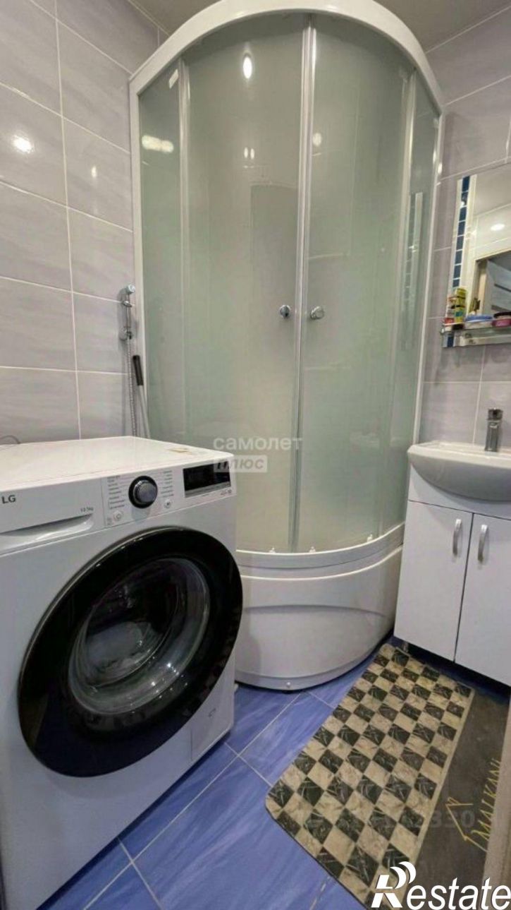 3-комн квартира ул Космонавтов, 6,  д. 6