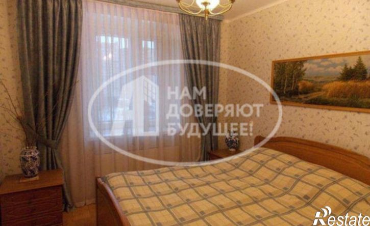 2-комн квартира улица Космонавтов, 3