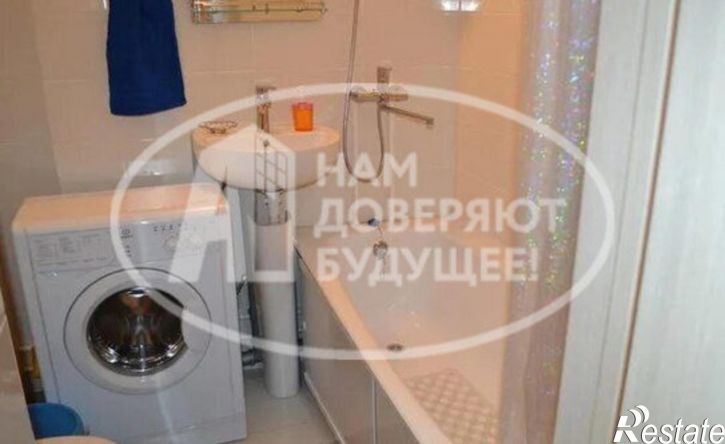 2-комн квартира улица Космонавтов, 3