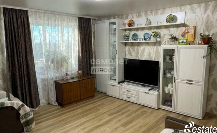 3-комн квартира ул Космонавтов, 6,  д. 6