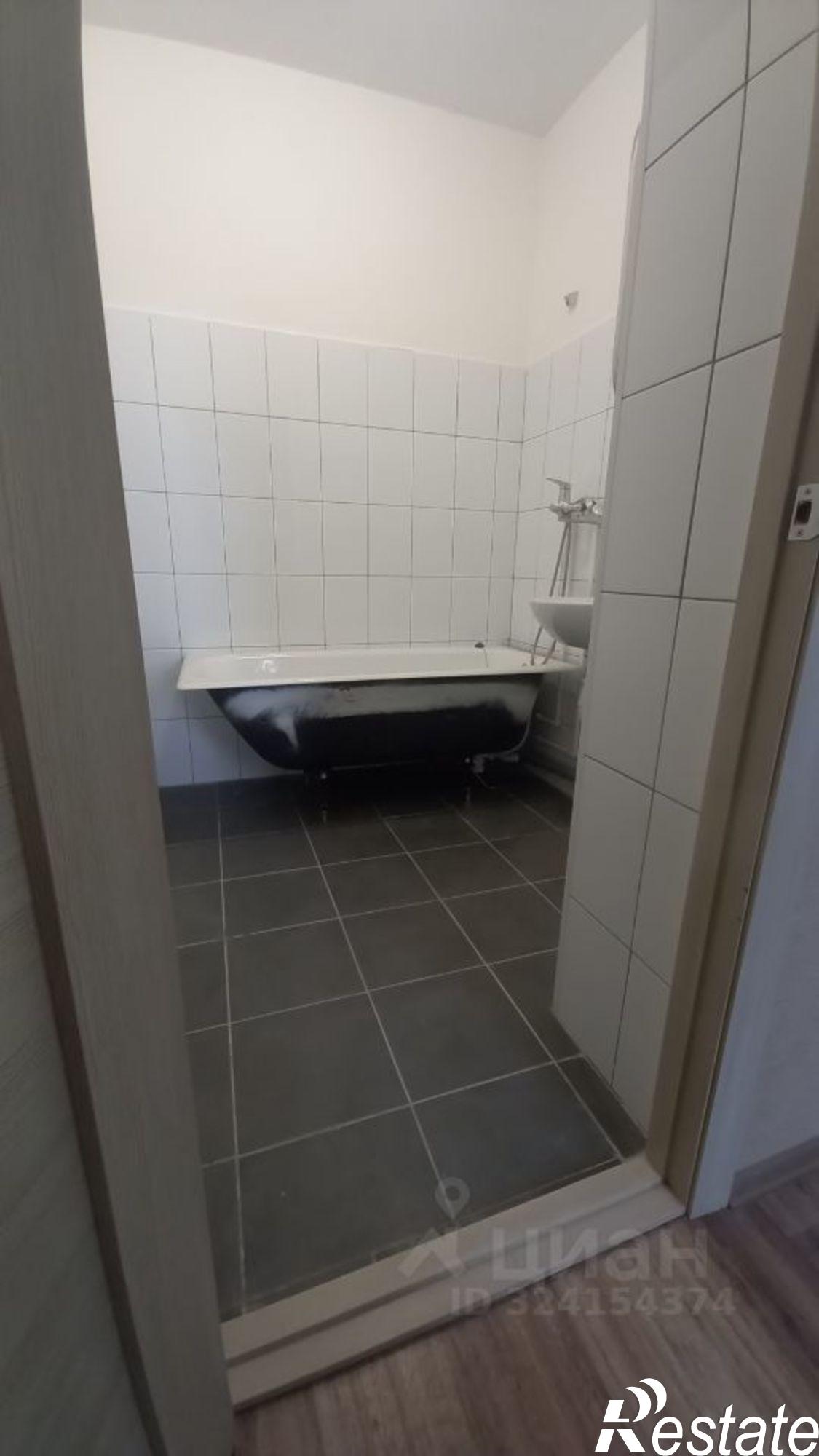 Купить квартиру за 6 841 520 рублей на ул Ивана Яхимца, 5