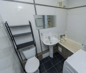 3-комн, 58кв м, этаж 5/5 ул Нефтяников, 60