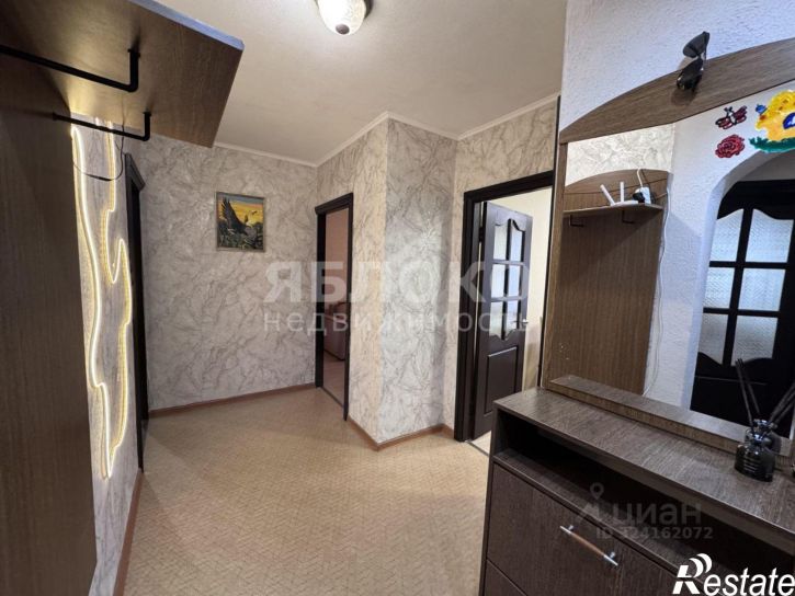 3-комн квартира ул Потемина, 8,  д. 8