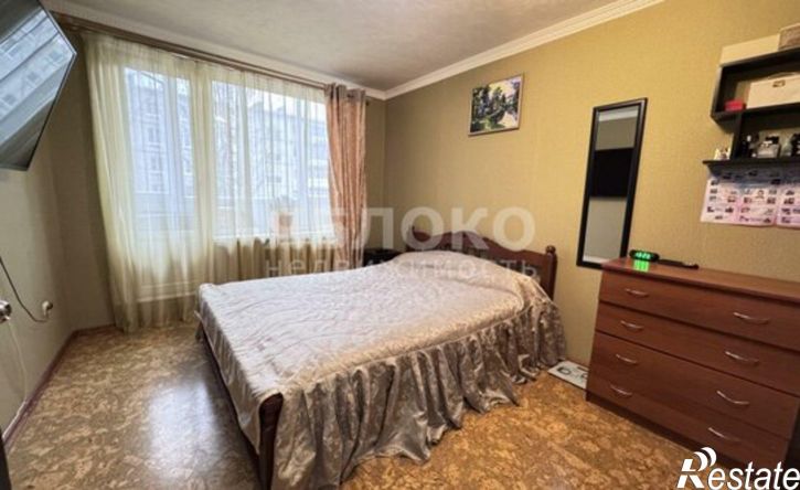 3-комн квартира ул Потемина, 8,  д. 8