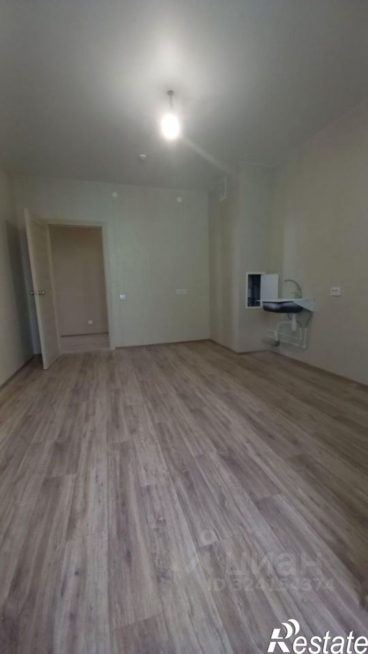 3-комн квартира ул Ивана Яхимца, 5,  д. 5