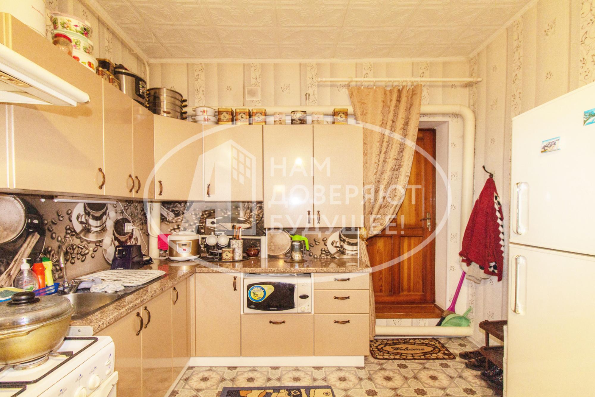 Купить дачу, дом, коттедж за 12 500 000 рублей на Лесная улица, 32