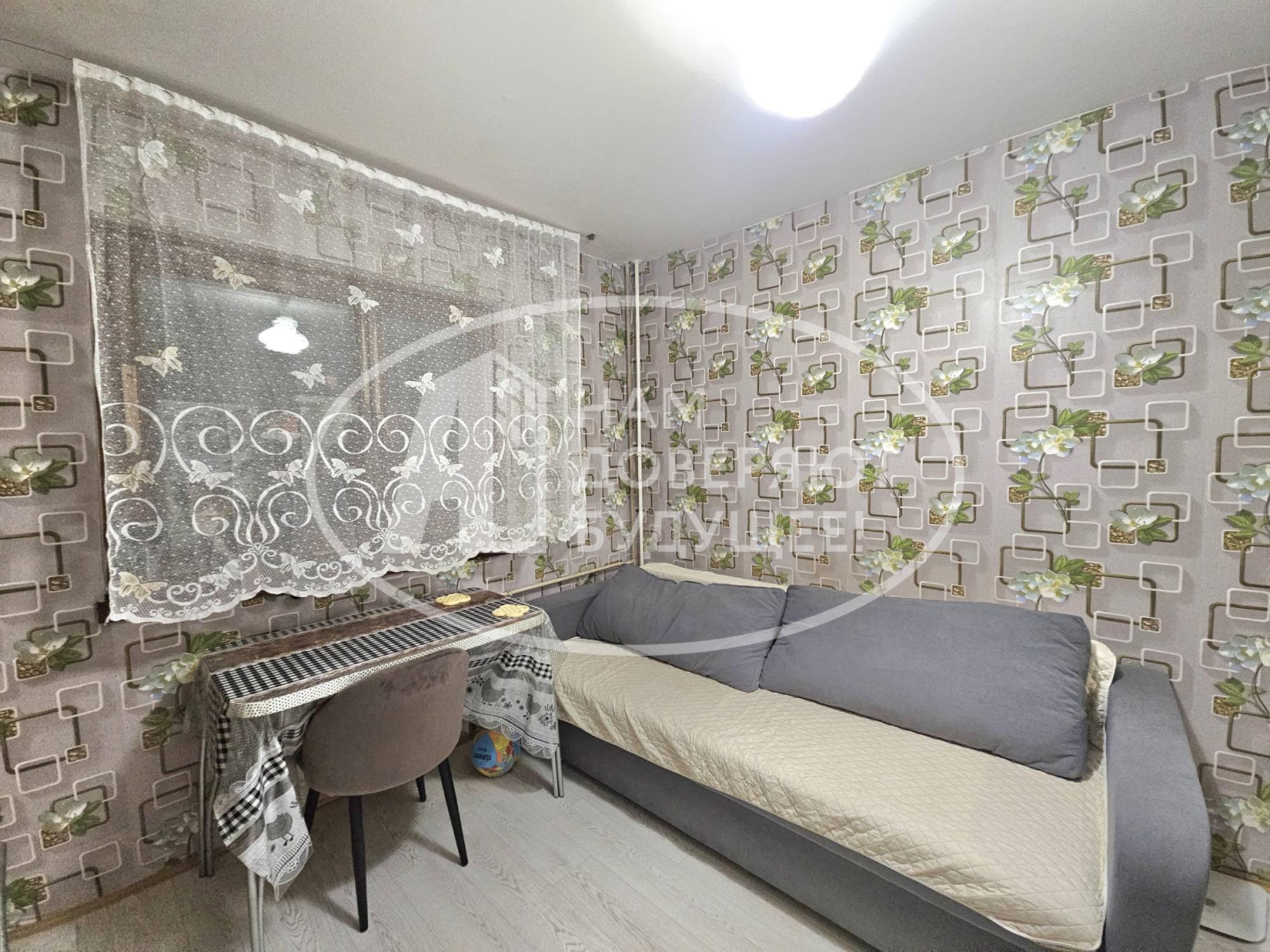 Купить квартиру за 2 200 000 рублей на 3