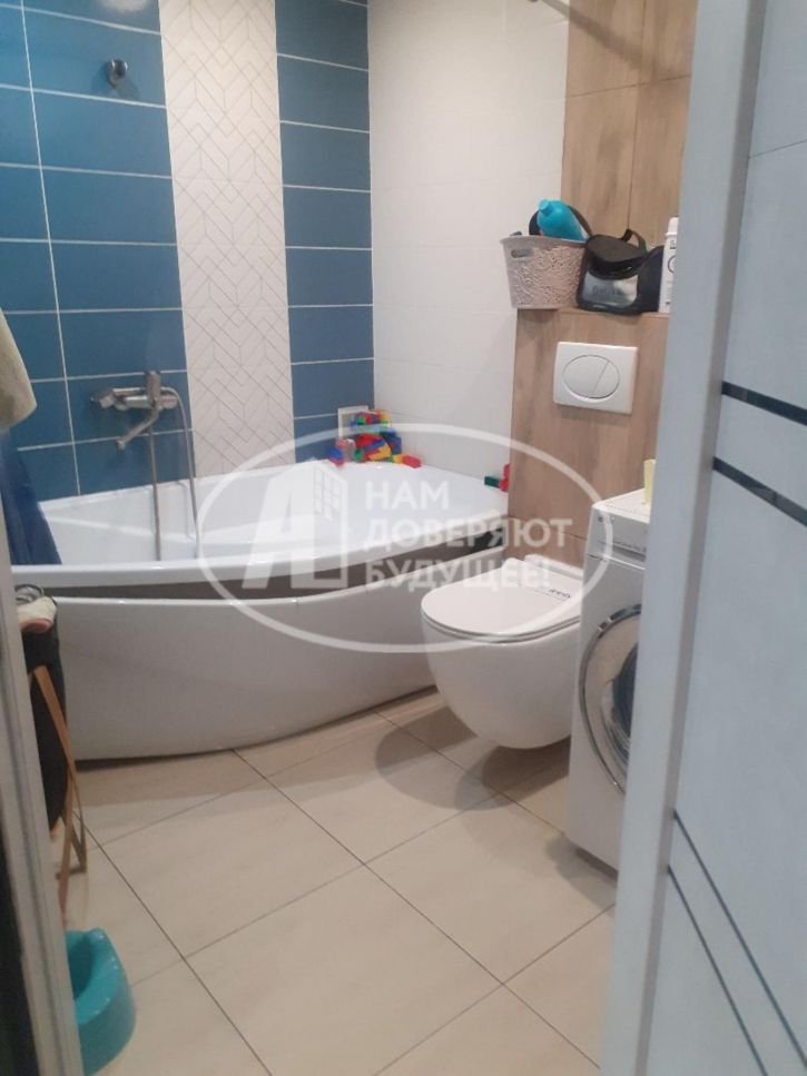 3-комн квартира улица Челюскинцев, 79