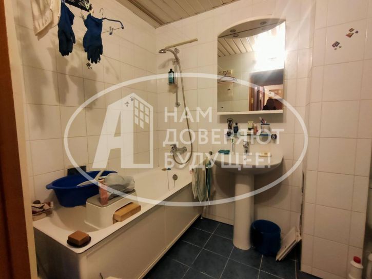 2-комн квартира улица Свердлова, 43