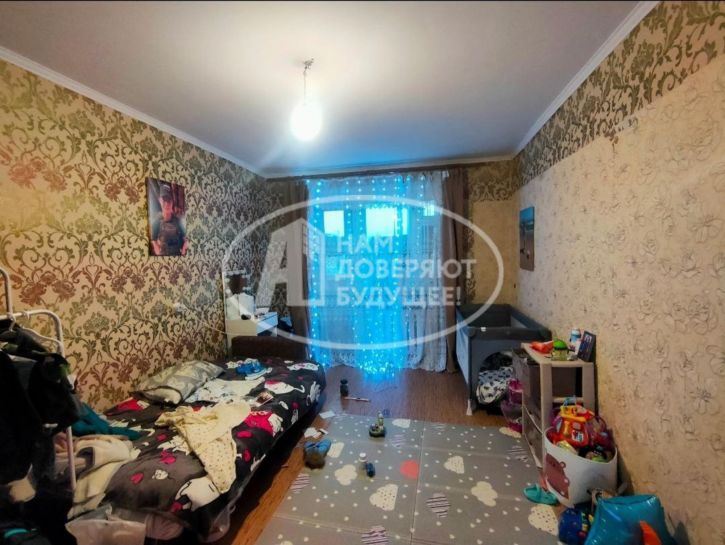 3-комн квартира улица Мамонтова, 14