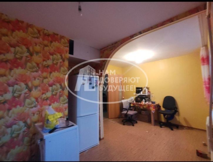 3-комн квартира улица Мамонтова, 14