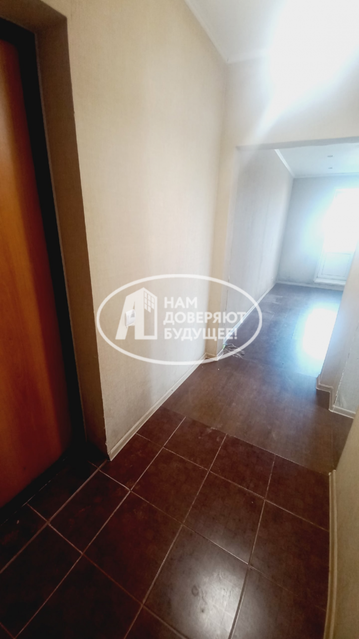 2-комн квартира улица Попова, 36А