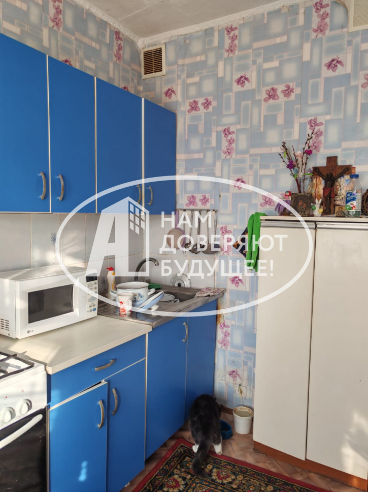 3-комн квартира проспект Свердлова, 4