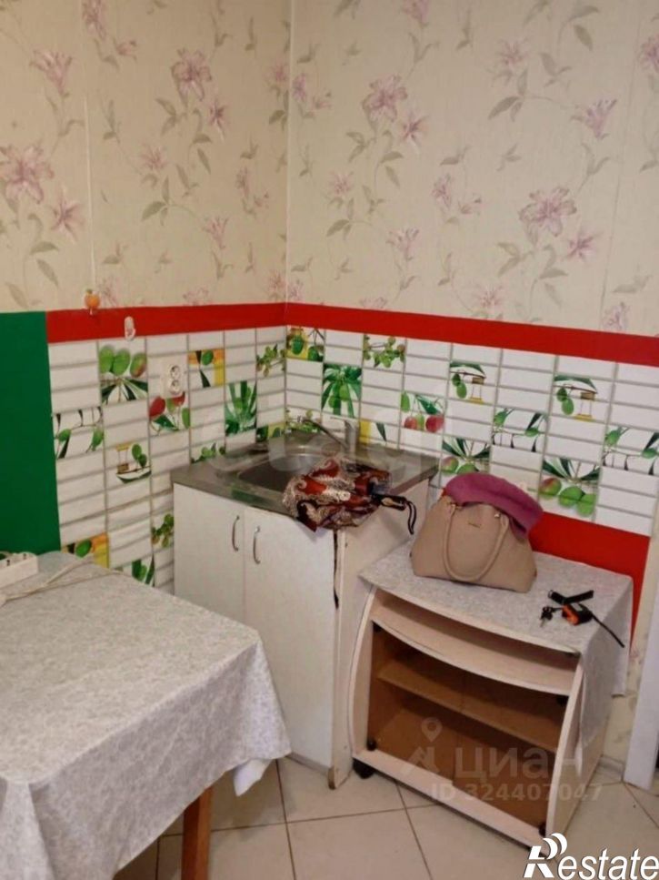 Комната Банковский пер, 3,  д. 3