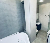 2-комн, 71кв м, этаж 9/10 ул КИМ, 61