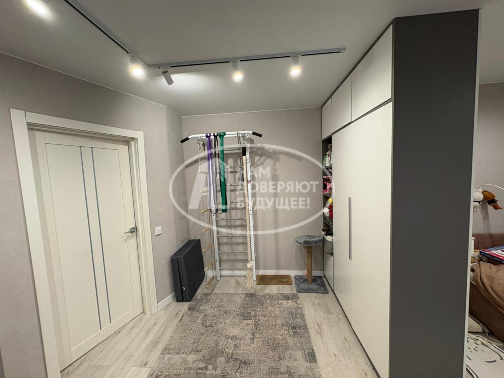 Купить квартиру за 7 550 000 рублей на улица Декабристов, 36