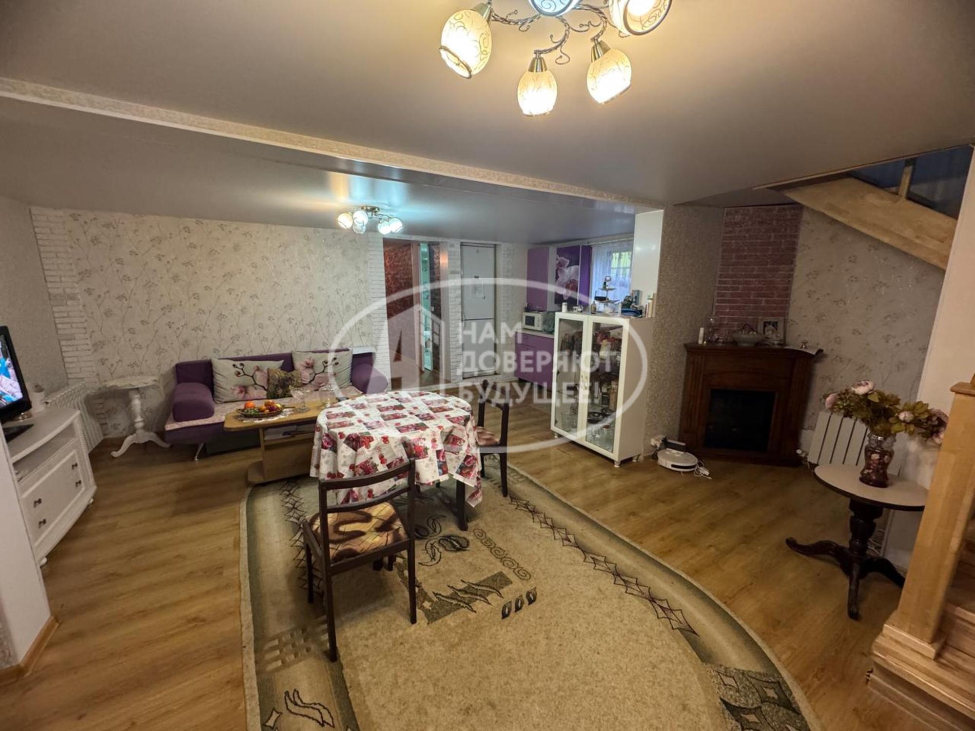 Купить дачу, дом, коттедж за 5 300 000 рублей на Октябрьская улица, 23/2