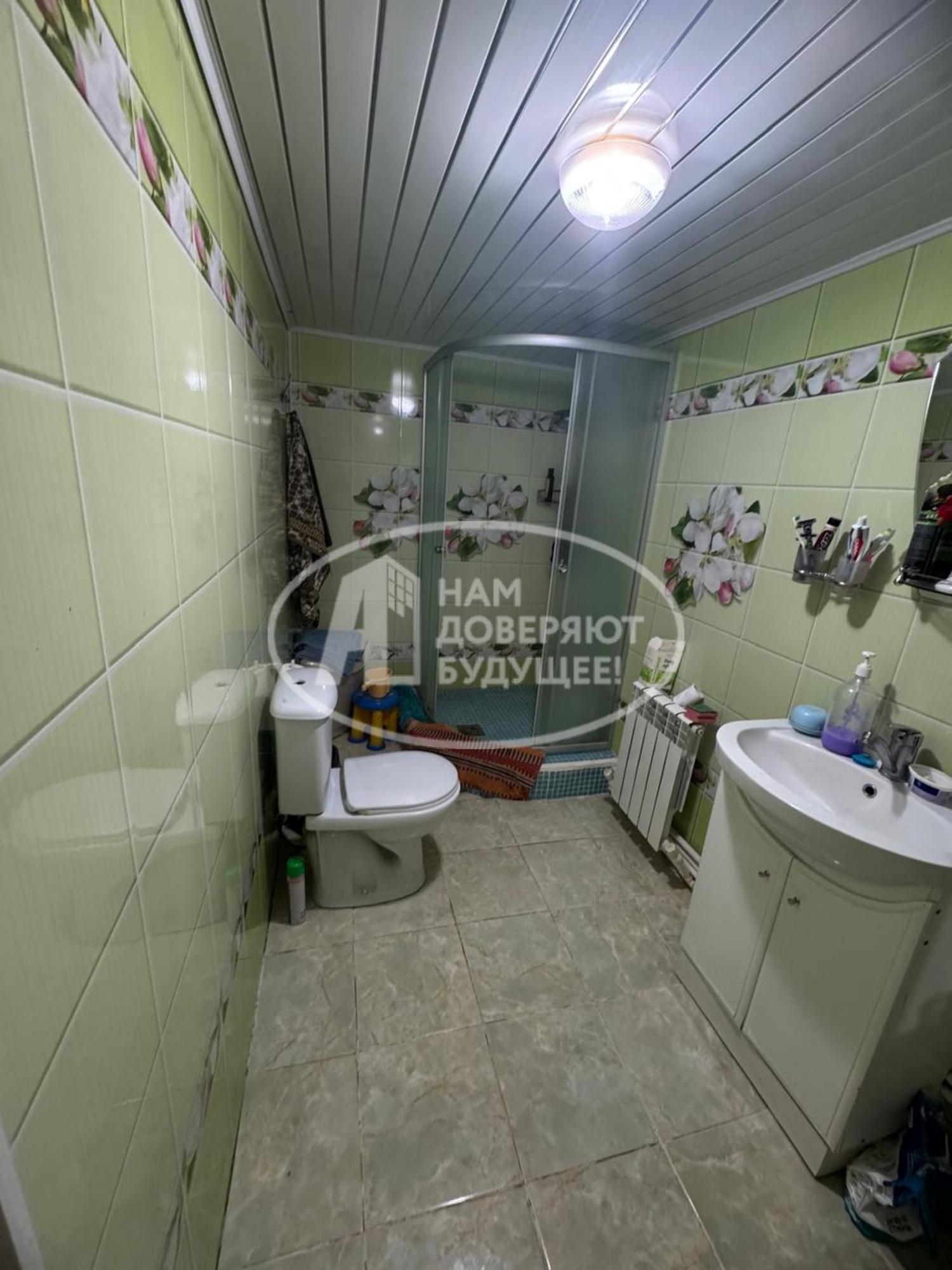 Купить дачу, дом, коттедж за 5 300 000 рублей на Октябрьская улица, 23/2