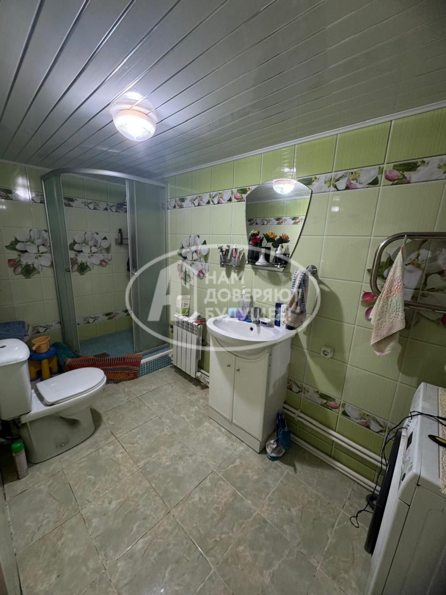 Купить дачу, дом, коттедж за 5 300 000 рублей на Октябрьская улица, 23/2