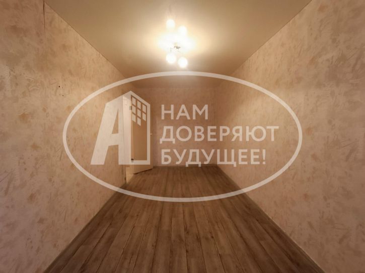 2-комн квартира улица Нефтяников, 4