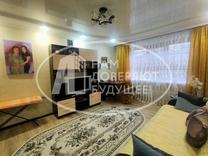 2-комн квартира улица Нефтяников, 35