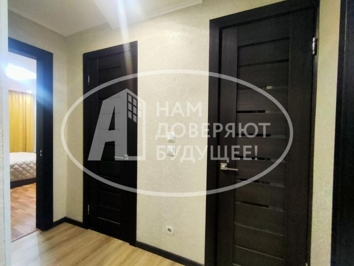 2-комн квартира улица Нефтяников, 35