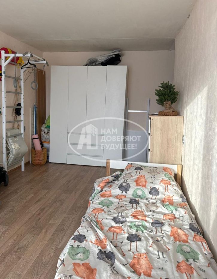 2-комн квартира улица Шмидта, 37