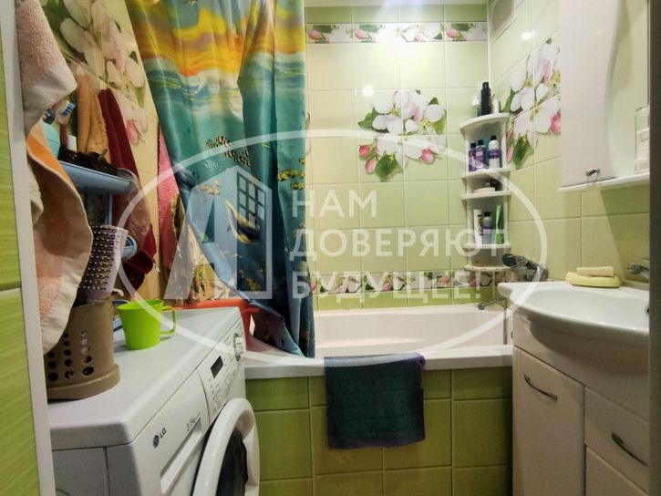 2-комн квартира улица Нефтяников, 35