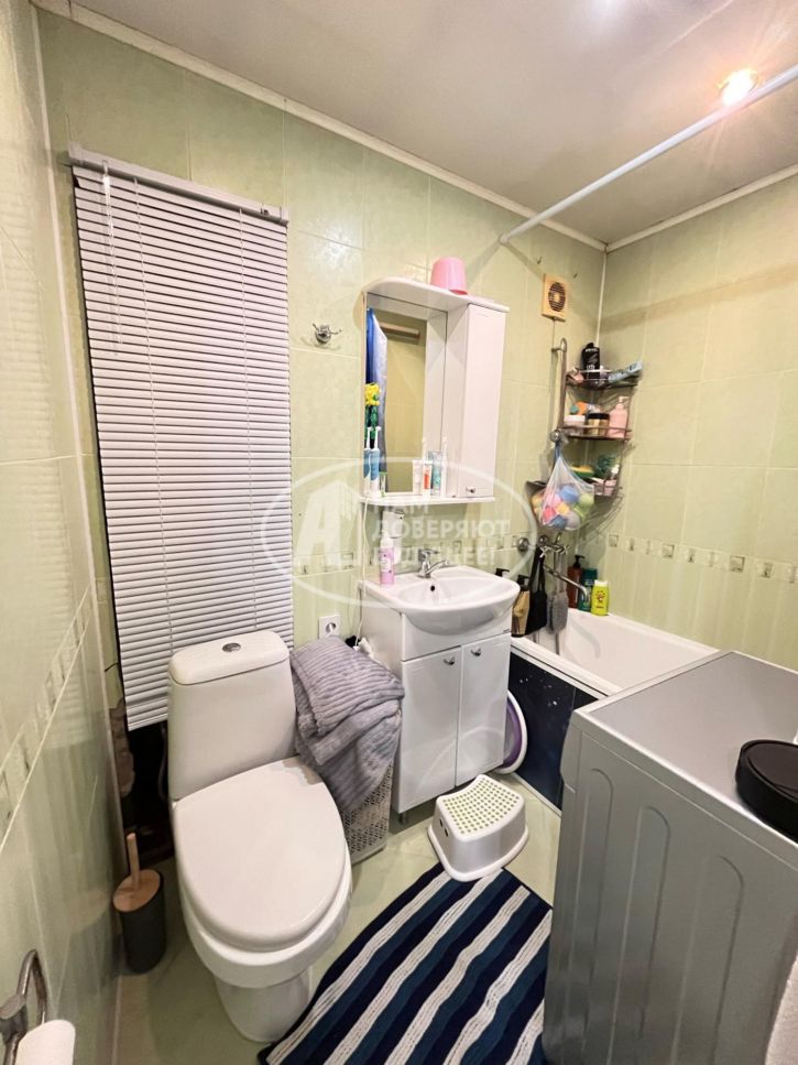 3-комн квартира проспект Победы, 23