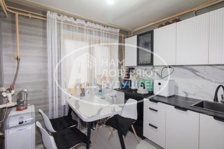 3-комн квартира Юбилейная улица, 5