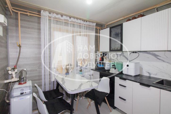 3-комн квартира Юбилейная улица, 5