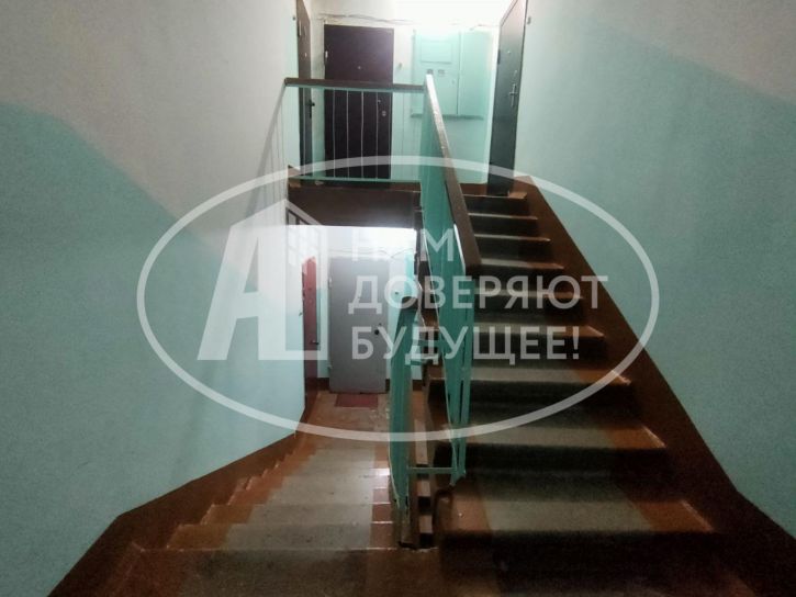 2-комн квартира улица Попкова, 21