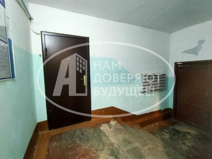 2-комн квартира улица Попкова, 21